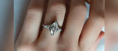 Leo: Marquesa. Amas el drama Leo. Tu anillo de compromiso debe ser grande y brillante como el de Aries. Algo grande y hermoso sólo te recordará al sol y a los sentimientos intensos que tienes hacia tu galán. Leo: Marquesa. Amas el drama Leo. Tu anillo de compromiso debe ser grande y brillante como el de Aries. Algo grande y hermoso sólo te recordará al sol y a los sentimientos intensos que tienes hacia tu galán.