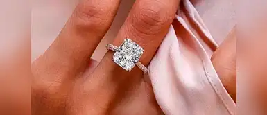 Libra: Radiante. Eres una persona que ama el sentido verdadero de la unidad y estar en sintonía con otro ser humano es hermoso. Es por eso que este estilo de anillo es perfecto para ti, el corte es extraño pero increíblemente realista. Libra: Radiante. Eres una persona que ama el sentido verdadero de la unidad y estar en sintonía con otro ser humano es hermoso. Es por eso que este estilo de anillo es perfecto para ti, el corte es extraño pero increíblemente realista.