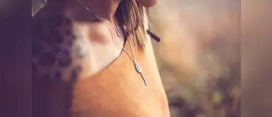 5 objetos para la buena suerte 5 accesorios que alejan la mala vibra y puedes llevarlos a todos lados