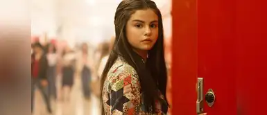 Los raros zapatos de Selena Selena Gomez llamó la atención de todos por sus peculiares zapatos