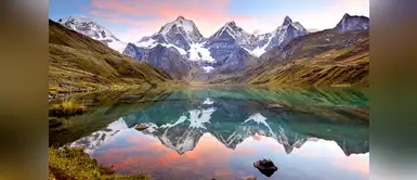 Laguna Carhuacochas Laguna Carhuacochas