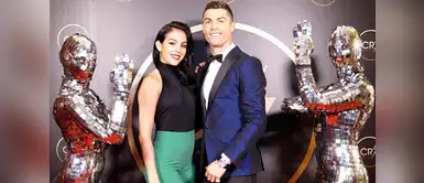 Cristiano y Georgina muestran sus cuerpos en playa de Ibiza. Cristiano Ronaldo y Georgina Rodríguez presumen sus cuerpos con reveladores trajes de baño