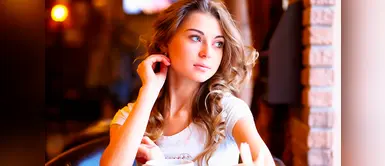 Las mujeres inteligentes no tienen pareja rápidamente. Las mujeres que pasan más tiempo solteras serían más inteligentes, según estudio