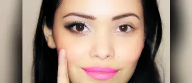 Sigue estos consejos para delinear tus ojos que solo te tomará un par de minutos. Cinco pasos para poder delinear ojos pequeños