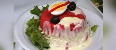 Aprende a preparar una causa limeña con los colores de nuestra bandera. Aprende a preparar una rica causa limeña estilo mundial Rusia 2018