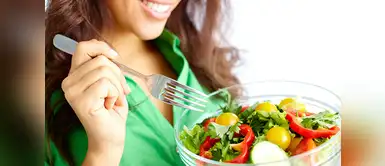 Este estudio revela que las ensaladas de los restaurantes contiene más sal de lo normal. Las ensaladas listas para consumir podrían contener más sal que una pizza