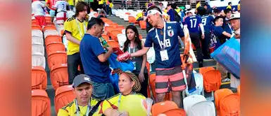 Mira como estos hinchas dejan limpias las gradas del estadio Hinchas de Japón y Senegal dan cátedra de civismo en el mundial Rusia 2018