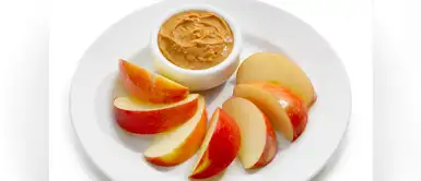 Manzanas y mantequilla de almendras Manzanas y mantequilla de almendras