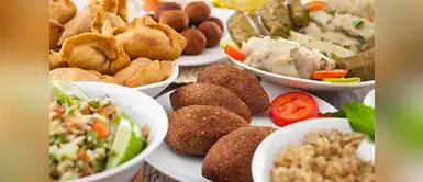 Conoce algunos de los platillos más destacados de Medio Oriente Conoce algunos de los platillos más destacados de Medio Oriente