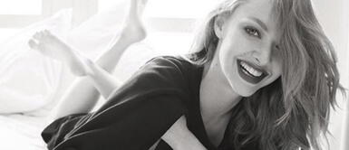 Amanda Seyfried mientras promociona su película Mamma Mía! habló sobre su enfermedad psiquiátrica. (Foto: Redes sociales) Amanda Seyfried busca derribar estigmas sobre su enfermedad psiquiátrica