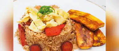 La receta del arroz chaufa de cecina Aprende a preparar un exquisito arroz chaufa con cecina y chorizo