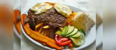 ¿Cómo preparar bistec a lo pobre? Engríe a tu paladar con un riquísimo bistec a lo pobre