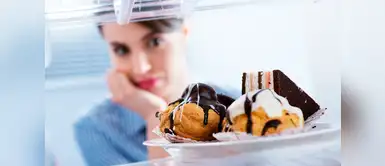 Comer por ansiedad no solo aumentará tu peso sino que te traerá graves consecuencias en la salud. ¡Cuidado! (Foto: Redes Sociales) 5 trucos que te ayudarán a controlar las ganas de comer por ansiedad