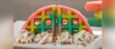 ¿Cómo se preparan los waffles de arcoíris? ¡Desayuno divertido! Aprende a preparar unos ricos waffles de arcoíris