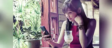 Usar las redes sociales en exceso fomentan el estilo de vida sedentaria. ¡Es hora de una depuración digital! Usar las redes sociales en exceso fomentan el estilo de vida sedentaria