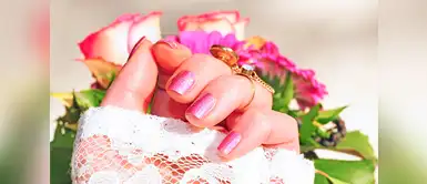 Mira cual es la mejor forma más sencilla de pintarte las uñas Siete trucos que te ayudarán a pintarte las uñas de forma sencilla