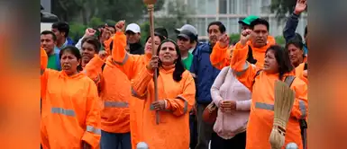 Trabajadoras de limpieza de la Municipalidad de Lima tendrán sus derechos laborales Trabajadores de limpieza de la Municipalidad de Lima ingresarán a planilla