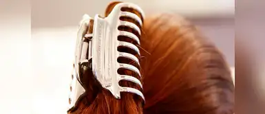 Las pinzas con garra para el cabello han reaparecido y se han convertido en una de las tendencias de accesorios para las melenas más populares de este año. 6 sencillos peinados que puedes hacer con tu pinza de cabello