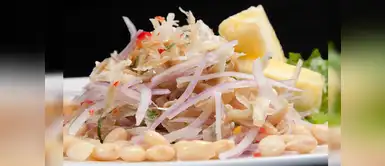 Disfruta de tu domingo con un delicioso ceviche de chinguirito y palabritas Disfruta de tu domingo con un delicioso ceviche de chinguirito y palabritas
