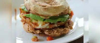 Empieza bien tu mañana con un rico sándwich de huevo California Empieza bien tu mañana con un rico sándwich de huevo California