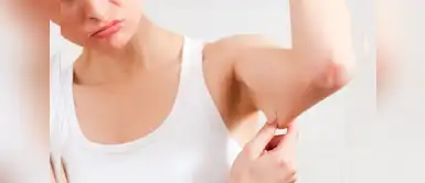 Despídete de los brazos de "murciélago" con estos ejercicios Despídete de los brazos de "murciélago" con estos ejercicios