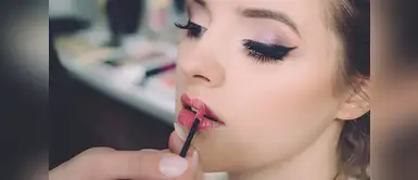 Cómo maquillar los labios y tener una sonrisa encantadora Cómo maquillar los labios y tener una sonrisa encantadora