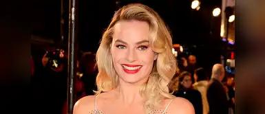 La actriz australiana protagoniza el filme el drama histórico basada en la biografía de la reina escocesa, Mary Stuart. El maquillaje rojo de Margot Robbie que puedes usar para Navidad