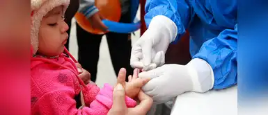 Piloto de Rally Dakar y ministra en campaña para prevenir la anemia Piloto de Rally Dakar y ministra en campaña para prevenir la anemia