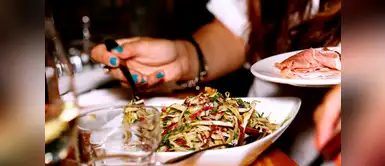 Aplaca el calor consumiendo ensaladas 100 % nutritivas Aplaca el calor consumiendo ensaladas 100 % nutritivas