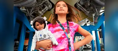 ¡Olvídate de Barbie! Esta muñeca tiene la palabra empoderamiento en la frente ¡Olvídate de Barbie! Esta muñeca tiene la palabra empoderamiento en la frente