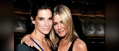 Jennifer Aniston soprende a fans al besar en los labios a Sandra Bullock Jennifer Aniston soprende a fans al besar en los labios a Sandra Bullock