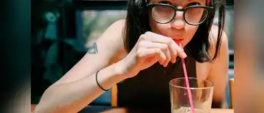 Estudiantes inventaron un sorbete que detecta drogas en las bebidas Estudiantes inventaron un sorbete que detecta drogas en las bebidas