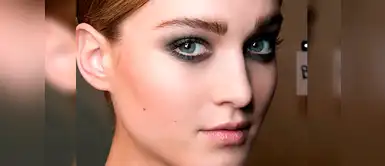 El tutorial más sencillo para conseguir un 'smokey eye look' El tutorial más sencillo para conseguir un 'smokey eye look'