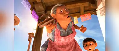 Mamá se hace respetar con la “chancla voladora” y se convierte viral Mamá se hace respetar con la “chancla voladora” y se convierte viral