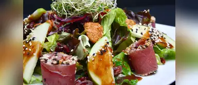 Ensalada de atún con manzana verde para empezar el fin de semana recargada Ensalada de atún con manzana verde para empezar el fin de semana recargada