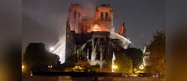 Dior y Gucci donarán 300 millones de euros para reconstruir Notre Dame Dior y Gucci donarán 300 millones de euros para reconstruir Notre Dame