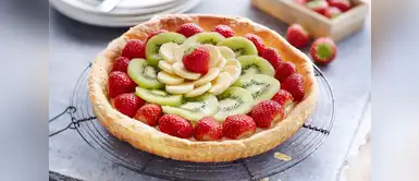 ¡Dulce multicolor! Tarta de frutas con hojaldre ¡Dulce multicolor! Tarta de frutas con hojaldre