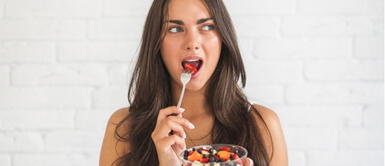 Estas son las 5 frutas que harán ver más reluciente tu cabello Estas son las 5 frutas que harán ver más reluciente tu cabello