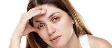 ¿Tienes bolsas y ojeras? Estos son los hábitos que debes seguir para evitarlas ¿Tienes bolsas y ojeras? Estos son los hábitos que debes seguir para evitarlas