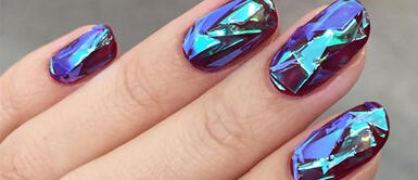 Glass nails, la tendencia para llevar las uñas llenas de brillo Glass nails, la tendencia para llevar las uñas llenas de brillo