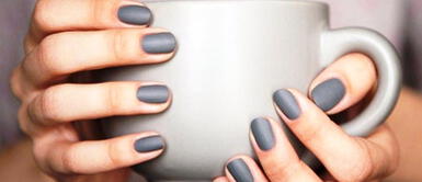 Mira cuáles son los colores ideales de uñas mate para llevar este otoño Mira cuáles son los colores ideales de uñas mate para llevar este otoño