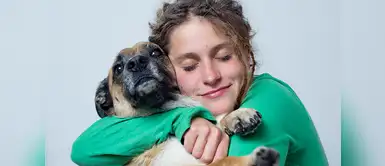 Abrazar a tu perro ayudaría a combatir la ansiedad Abrazar a tu perro ayudaría a combatir la ansiedad