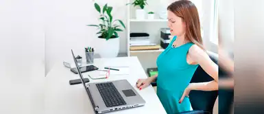 ¿Trabajas varias horas sentada en la oficina? 3 tips para no dañar tu cintura ¿Trabajas varias horas sentada en la oficina? 3 tips para no dañar tu cintura