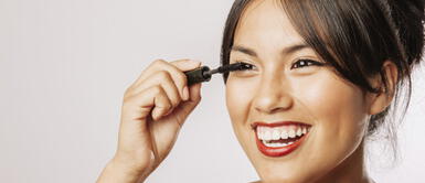 Tips para que tus pestañas se mantengan rizadas todo el día Tips para que tus pestañas se mantengan rizadas todo el día