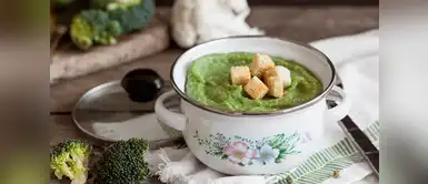 Delicia verde: haz un Puré de coliflor y brócoli con aceitunas y pimienta verde Delicia verde: haz un Puré de coliflor y brócoli con aceitunas y pimienta verde