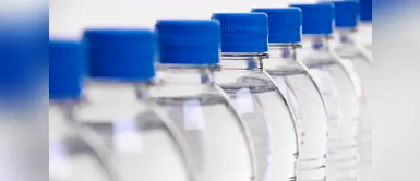 ¿Cuánto tiempo dura el agua en una botella de plástico? ¿Cuánto tiempo dura el agua en una botella de plástico?