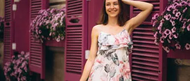 Así es como puedes usar un vestido de flores en distintas ocasiones Así es como puedes usar un vestido de flores en distintas ocasiones