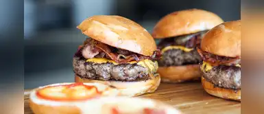 Festival de Hamburguesas por el Día de la Independencia de Estados Unidos Festival de Hamburguesas por el Día de la Independencia de Estados Unidos