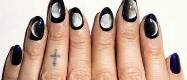 Mira estos diseños de uñas inspiradas en el eclipse solar Mira estos diseños de uñas inspiradas en el eclipse solar