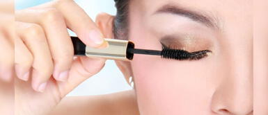 Así es como puedes maquillar unas pestañas sin grumos Así es como puedes maquillar unas pestañas sin grumos